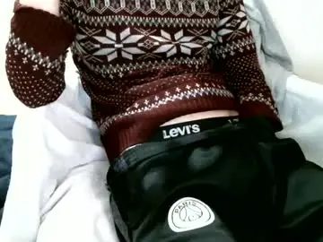 Chaturbate Live Sex Cam of hug_me