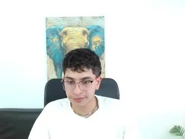 Chaturbate Live Sex of maax_18