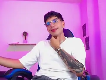 Chaturbate Free Live Porn of maax_18