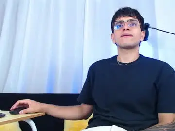 Chaturbate Private Sex Chat of maax_18