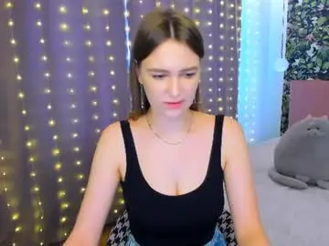 Chaturbate Nude Webcam of moonshineee_