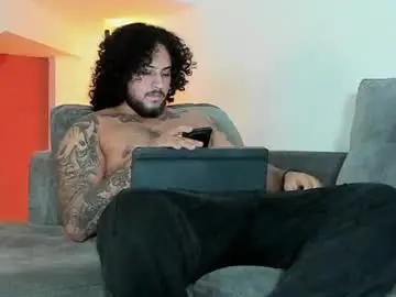 Chaturbate Adult Webcams of ryan_warren18