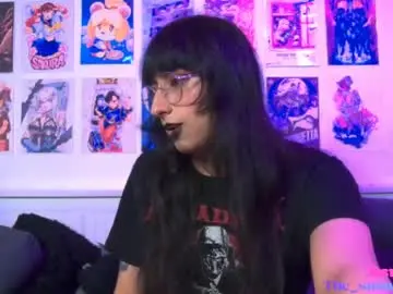 Chaturbate Watch Live Sex Cams of snowblack_