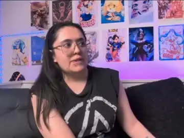 Chaturbate Live Sex Cam of snowblack_