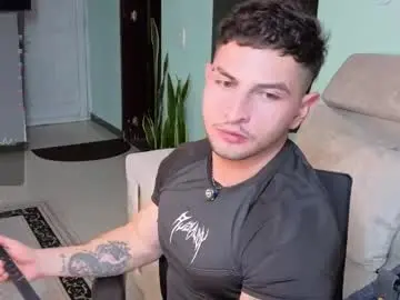 Chaturbate Live Porn of angeloferro1