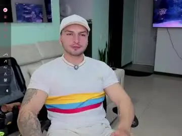 Chaturbate Sex Chat of angeloferro1