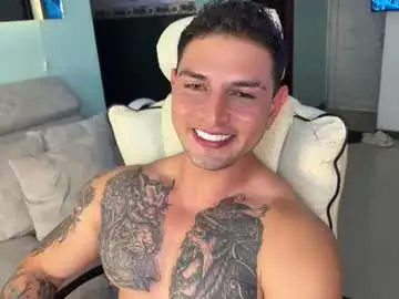 Chaturbate Sex Chat of angeloferro1
