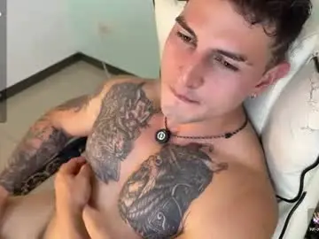 Chaturbate Live Sex of angeloferro1