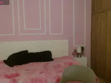 Chaturbate Free Live Porn of bellasky4