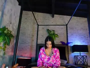 Chaturbate Free Live Porn of kylie_foxxxy