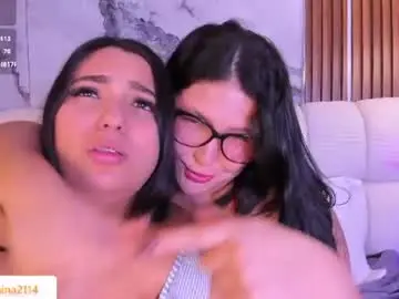 Chaturbate Live Sex of ninablooms01