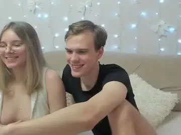 Chaturbate Adult Video Chat of yueslang