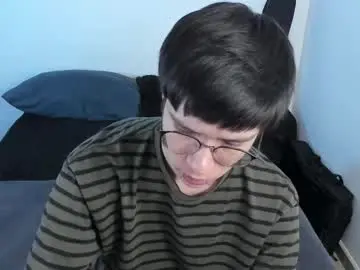 Chaturbate Live Sex Cam of andy_bankai