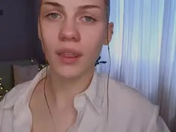 Chaturbate Nude Webcam of crystaldiva01