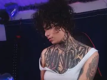 Chaturbate Adult Webcam of ema_ploxx