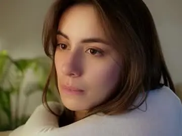 Chaturbate Live Sex Cam of juliacontrol