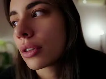 Chaturbate Live Sex Cam of juliacontrol