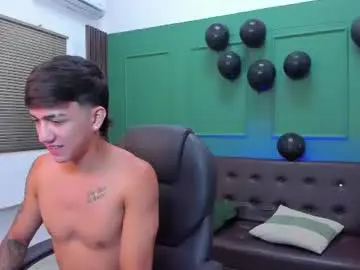 Chaturbate Best live sex cam show of party_guyssex