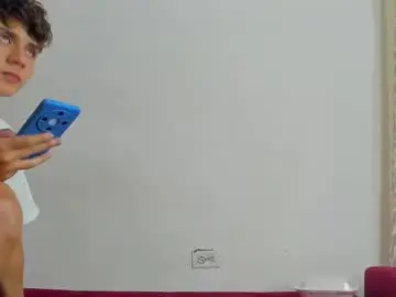 Chaturbate Live Sex Cam of sexys_boys18