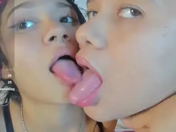 Chaturbate Live Sex Cam of azul_honey