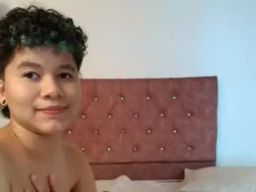 Chaturbate Watch Live Sex Cams of azul_honey