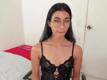 Chaturbate Nude Webcam of mazikeen_18