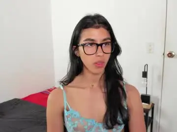 Chaturbate Best live sex cam show of mazikeen_18
