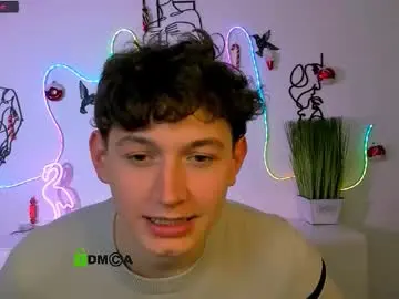 Chaturbate Live Sex Cam of veldi_to