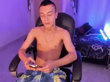 Chaturbate Adult Webcam of dereck_boy8