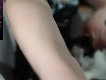 Chaturbate Live Sex Cam of lazy_pepsi