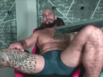 Chaturbate Live Sex Cam of leonidas_k18