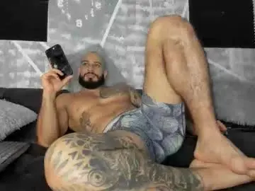 Chaturbate Sex Cam of leonidas_k18