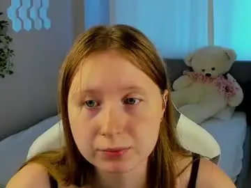 Chaturbate Live Sex Cam of lilitiny