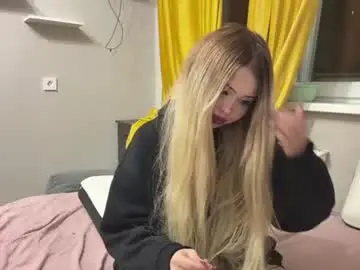 Chaturbate Live Sex Cam of lavender_hazeee
