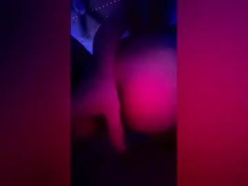 Chaturbate Free Live Porn of look_its_kylie