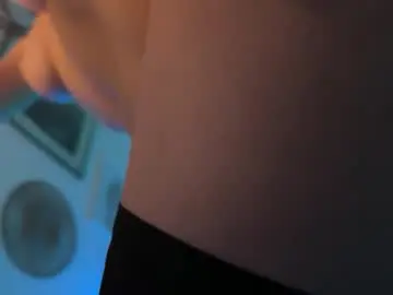 Chaturbate Live Sex Cam of misslalii