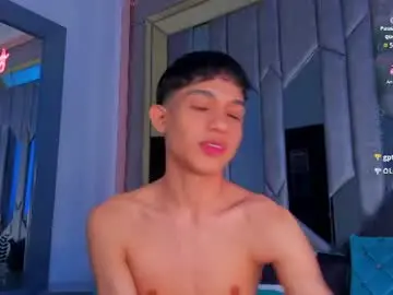 Chaturbate Live Sex Cam of sebax_00