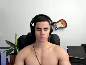 Chaturbate Best live sex cam show of zenhzu