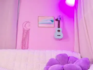 Chaturbate Best live sex cam show of little_effy18_