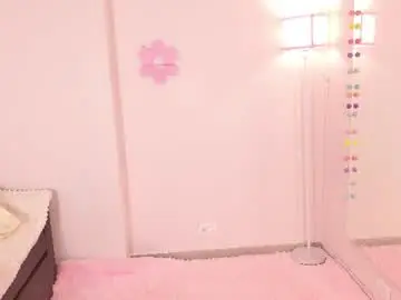 Chaturbate Watch Live Sex Cams of little_effy18_