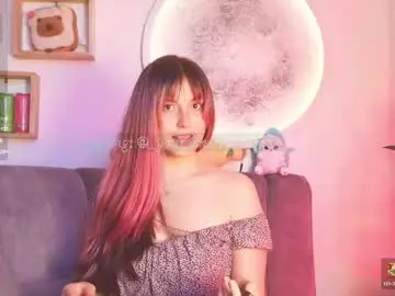 Chaturbate Nude Webcam of _yourcherrybomb