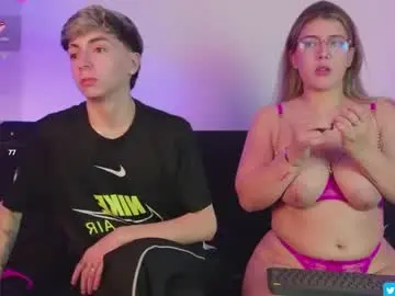 Chaturbate Live Sex Cam of ethan_and_ava