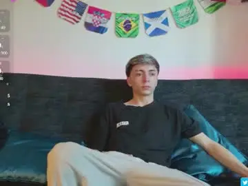 Chaturbate Live Porn of ethan_and_ava
