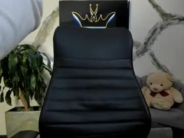 Chaturbate Sex Chat of maximusdick1_