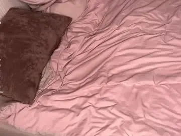 Chaturbate Nude Webcam of mirakissss