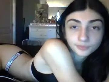 Chaturbate Live Sex of ariiluv21