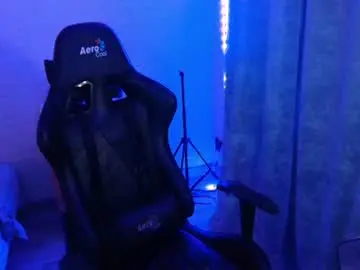 Chaturbate Live Sex Cam of axel_0ne
