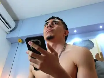 Chaturbate Sex Cam of eross_santy