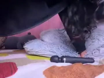 Chaturbate Sex Cam of lovely_allys