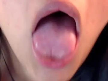 Chaturbate Live Sex Cam of samy_qeen